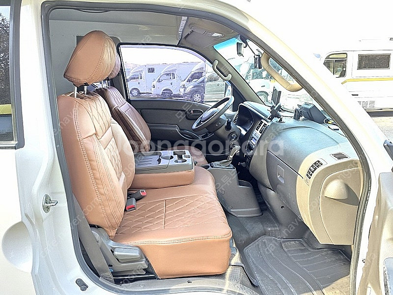 21.포터2 시티밴3인승캠핑카(신규제작,인산철600A+샤워실+DC에어컨+온수매트+풀옵션)-전액할부됨--8